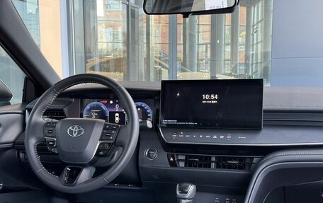 Toyota Camry, 2024 год, 4 400 000 рублей, 14 фотография