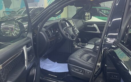 Toyota Land Cruiser 200, 2018 год, 6 800 000 рублей, 12 фотография