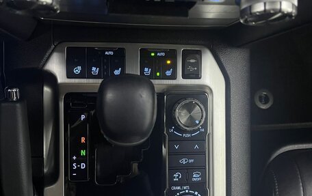 Toyota Land Cruiser 200, 2018 год, 6 800 000 рублей, 17 фотография