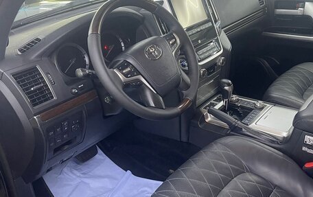 Toyota Land Cruiser 200, 2018 год, 6 800 000 рублей, 13 фотография