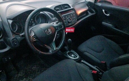 Honda Jazz II рестайлинг, 2011 год, 820 000 рублей, 3 фотография