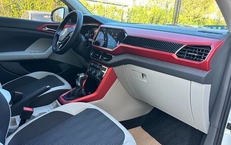 Volkswagen T-Cross I, 2023 год, 1 960 000 рублей, 11 фотография