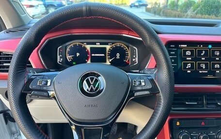 Volkswagen T-Cross I, 2023 год, 1 960 000 рублей, 8 фотография