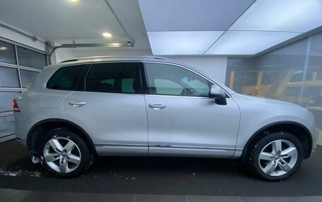 Volkswagen Touareg III, 2013 год, 2 199 000 рублей, 5 фотография