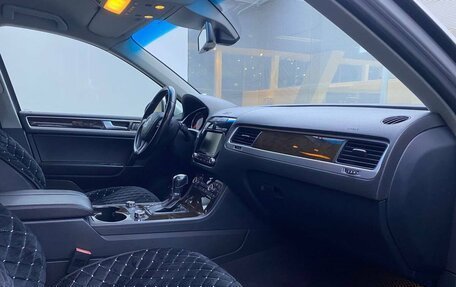 Volkswagen Touareg III, 2013 год, 2 199 000 рублей, 13 фотография