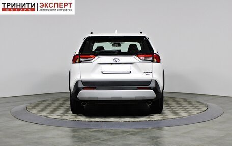 Toyota RAV4, 2025 год, 4 840 000 рублей, 6 фотография