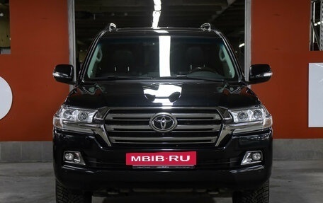 Toyota Land Cruiser 200, 2015 год, 5 298 000 рублей, 2 фотография