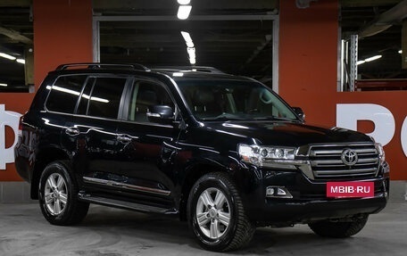 Toyota Land Cruiser 200, 2015 год, 5 298 000 рублей, 3 фотография