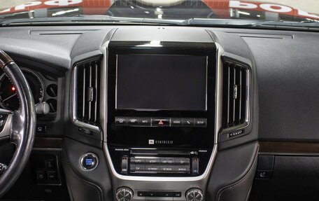 Toyota Land Cruiser 200, 2015 год, 5 298 000 рублей, 15 фотография