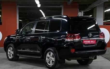 Toyota Land Cruiser 200, 2015 год, 5 298 000 рублей, 7 фотография