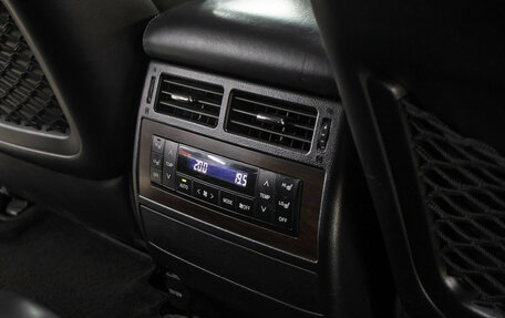 Toyota Land Cruiser 200, 2015 год, 5 298 000 рублей, 19 фотография