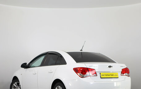 Chevrolet Cruze II, 2010 год, 599 000 рублей, 6 фотография