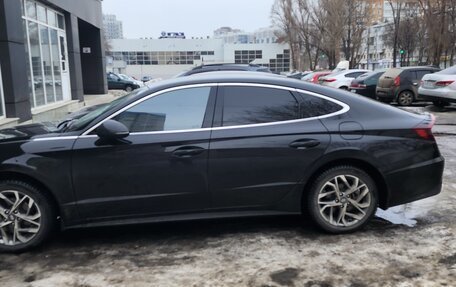 Hyundai Sonata VIII, 2019 год, 2 500 000 рублей, 2 фотография