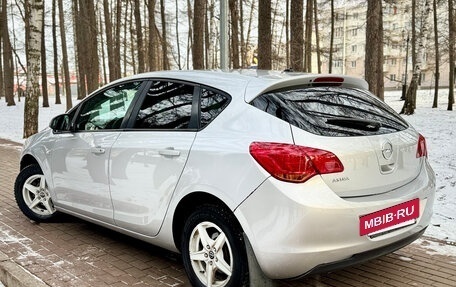 Opel Astra J, 2011 год, 599 000 рублей, 5 фотография