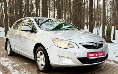 Opel Astra J, 2011 год, 599 000 рублей, 9 фотография