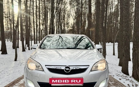 Opel Astra J, 2011 год, 599 000 рублей, 11 фотография