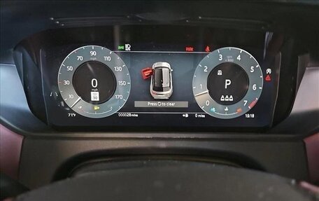 Land Rover Range Rover Velar I, 2025 год, 11 585 000 рублей, 6 фотография