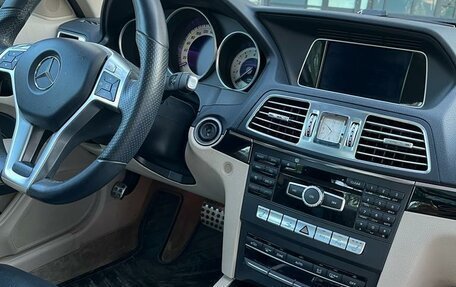 Mercedes-Benz E-Класс, 2013 год, 1 800 000 рублей, 4 фотография