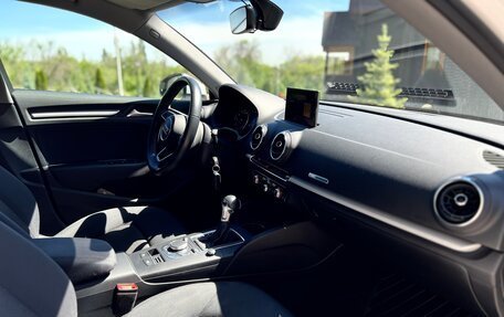 Audi A3, 2018 год, 2 200 000 рублей, 13 фотография