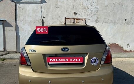 KIA Rio II, 2011 год, 700 000 рублей, 3 фотография