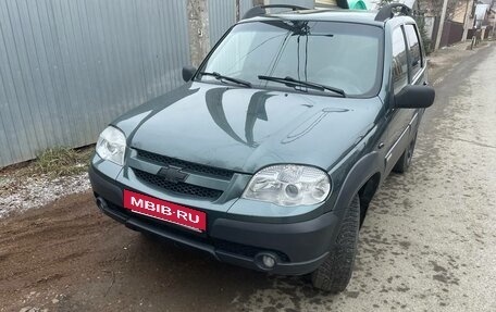 Chevrolet Niva I рестайлинг, 2011 год, 400 000 рублей, 3 фотография