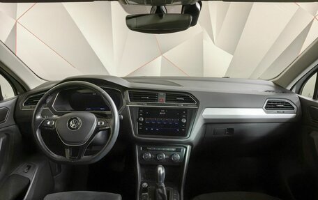 Volkswagen Tiguan II, 2018 год, 2 615 000 рублей, 13 фотография