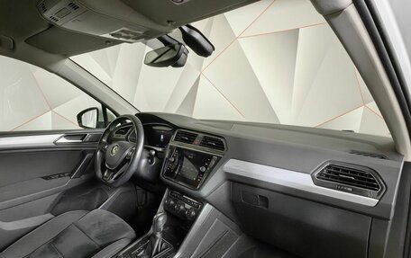 Volkswagen Tiguan II, 2018 год, 2 615 000 рублей, 12 фотография