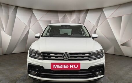 Volkswagen Tiguan II, 2018 год, 2 615 000 рублей, 6 фотография