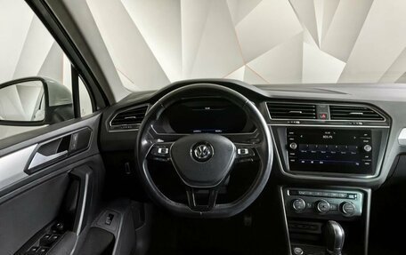 Volkswagen Tiguan II, 2018 год, 2 615 000 рублей, 19 фотография