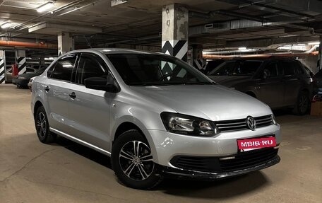 Volkswagen Polo VI (EU Market), 2012 год, 600 000 рублей, 2 фотография