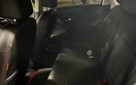 Volkswagen Polo VI (EU Market), 2012 год, 600 000 рублей, 17 фотография