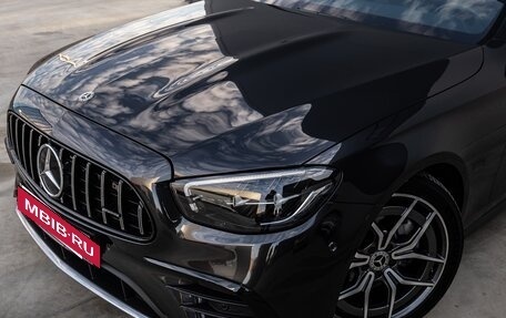 Mercedes-Benz E-Класс, 2020 год, 4 800 000 рублей, 7 фотография