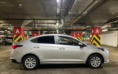 Hyundai Solaris II рестайлинг, 2022 год, 1 690 000 рублей, 3 фотография