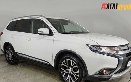 Mitsubishi Outlander III рестайлинг 3, 2017 год, 1 150 000 рублей, 3 фотография