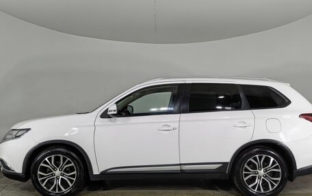 Mitsubishi Outlander III рестайлинг 3, 2017 год, 1 150 000 рублей, 8 фотография