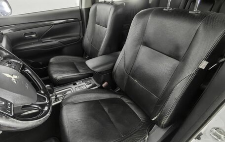 Mitsubishi Outlander III рестайлинг 3, 2017 год, 1 150 000 рублей, 21 фотография