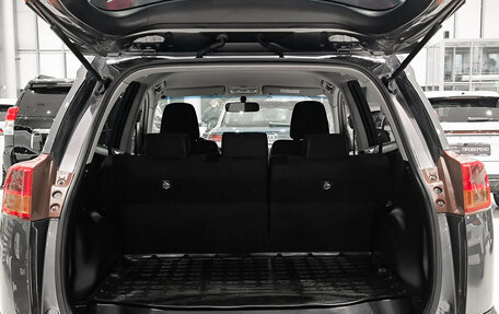 Toyota RAV4, 2014 год, 1 890 000 рублей, 14 фотография