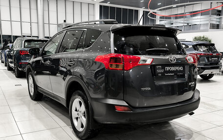 Toyota RAV4, 2014 год, 1 890 000 рублей, 11 фотография