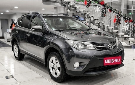 Toyota RAV4, 2014 год, 1 890 000 рублей, 7 фотография