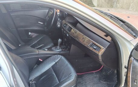 BMW 5 серия, 2004 год, 850 000 рублей, 3 фотография