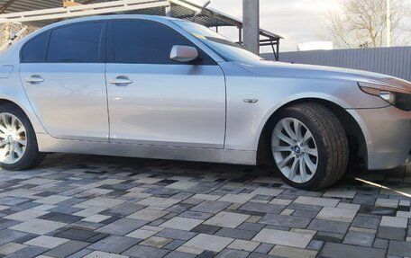 BMW 5 серия, 2004 год, 850 000 рублей, 9 фотография