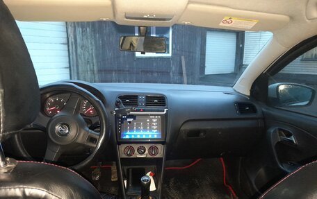 Volkswagen Polo VI (EU Market), 2011 год, 380 000 рублей, 9 фотография