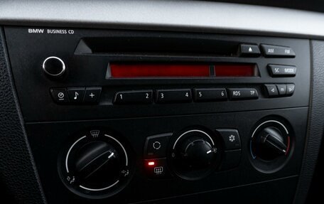 BMW 1 серия, 2009 год, 869 000 рублей, 12 фотография