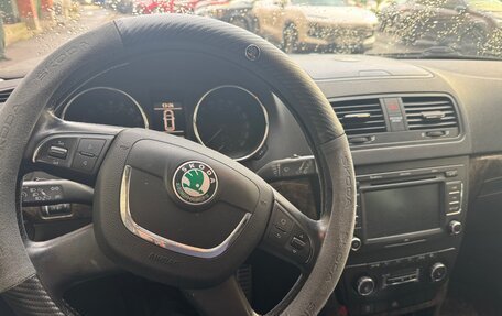 Skoda Yeti I рестайлинг, 2010 год, 800 000 рублей, 8 фотография