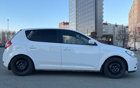 KIA cee'd I рестайлинг, 2011 год, 940 000 рублей, 3 фотография