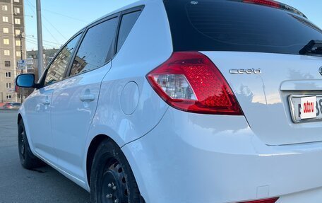 KIA cee'd I рестайлинг, 2011 год, 940 000 рублей, 11 фотография