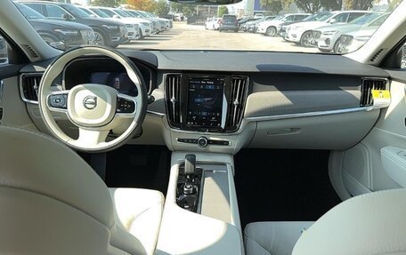 Volvo V90 Cross Country I рестайлинг, 2025 год, 7 612 000 рублей, 15 фотография