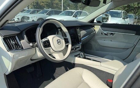 Volvo V90 Cross Country I рестайлинг, 2025 год, 7 612 000 рублей, 10 фотография