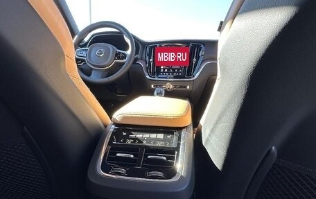 Volvo V60 Cross Country II, 2025 год, 7 009 000 рублей, 10 фотография