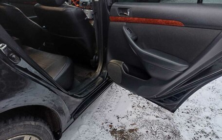 Toyota Avensis III рестайлинг, 2005 год, 750 000 рублей, 12 фотография